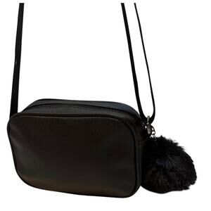 Nice LD Black Women's crossbody bag for versatil daily use